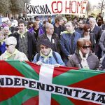 Peio Urizar, Martín Garitano, Xabi Lasa, Txelui Moreno, Pernando Barrena y Rufi Exteberria en una manifestación en 2013 por «el estado vasco»