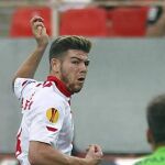 El traspaso de Alberto Moreno se formalizó anoche poco antes de la disputa de la Supercopa de Europa