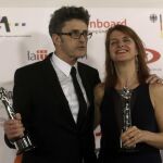 Pawlikowski acompañado de la guionista de la película