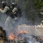 Tropas ucranianas tratan de tomar un punto de control de los prorrusos en Slaviansk