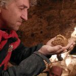 Juan Luis Arsuaga: «La historia neandertal comienza en el rostro»