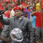 Los guetos sudafricanos vuelven a arder veinte años después del "apartheid"
