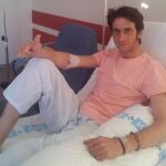 David Adalid colgó en su twitter esta foto desde el hospital de Santa Bárbara