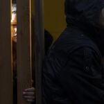 La pareja sigue junta a pesar del rechazo familiar.