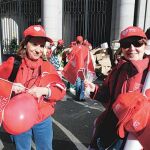 Manifestantes antiabortistas protestaban, el pasado domingo, frente a la sede del Ministerio de Igualdad