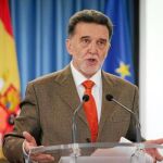 Alejo da ejemplo de austeridad y anuncia una reducción de gasto en Castilla y León