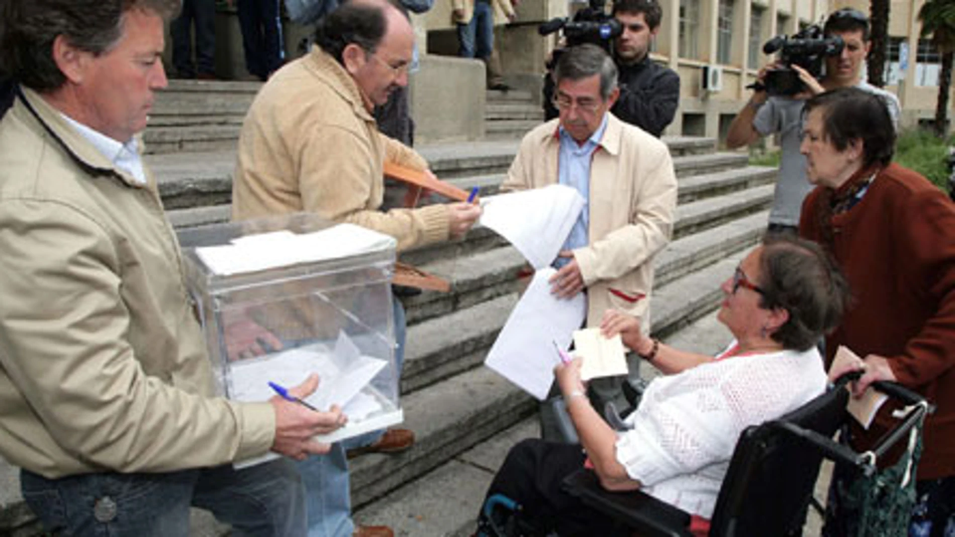 Colegio electoral durante unos comicios