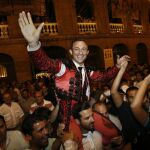 Rafaelillo sale a hombros del coso de la calle Játiva