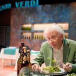 Boadella mete al público en un restaurante