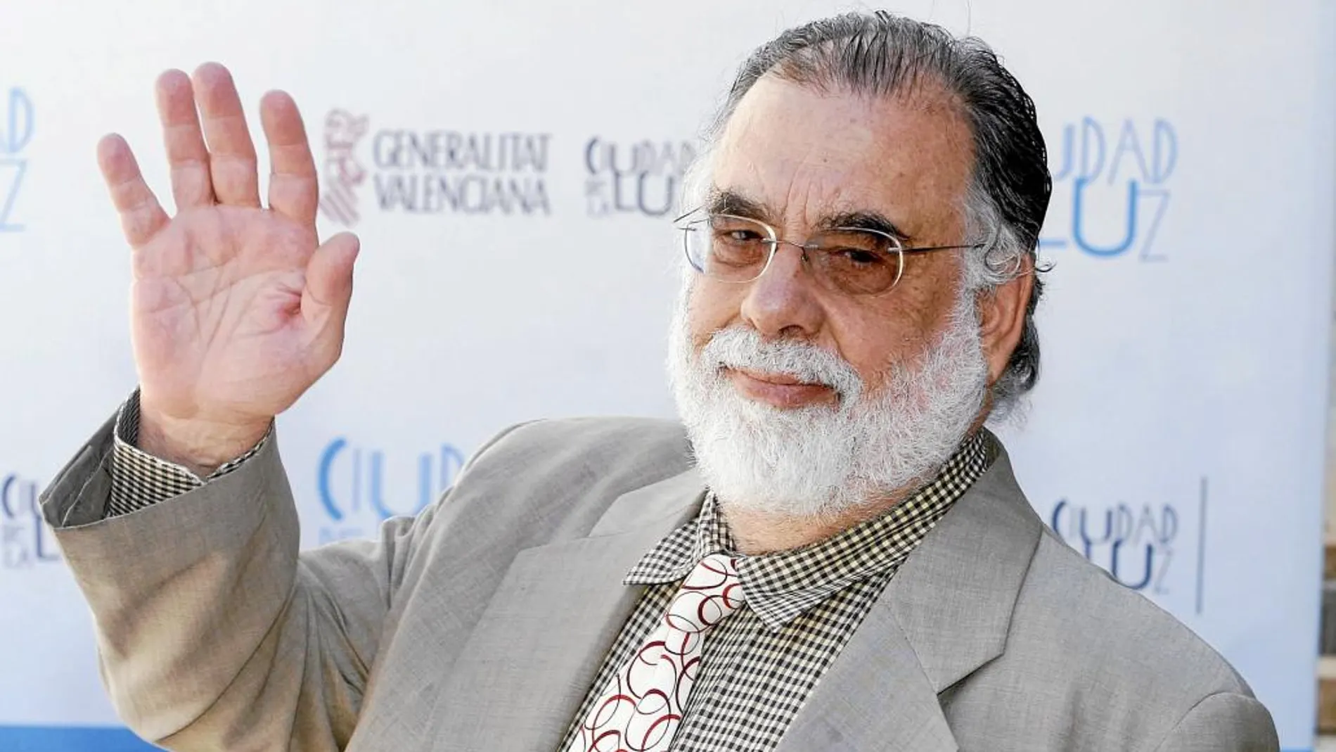 El director de cine Francis Ford Coppola es el único que ha hecho público su interés por comprar los estudios