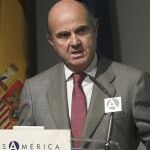 El ministro español de Economía, Luis de Guindos