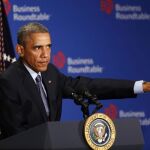 El presidente de EEUU, Barack Obama da un discurso durante su visita a la influyente Mesa Redonda Empresarial (Business Roundtable)