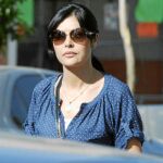 Isabel, la novia de José Tomás, a la salida del hospital Miguel Hidalgo