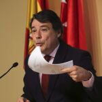 El presidente de la Comunidad de Madrid, Ignacio González, en la rueda de prensa