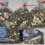 Imagen de las monedas incautadas por la Policía.