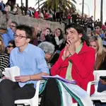 Íñigo Errejón junto a Teresa Rodríguez en un acto de partido en 2019