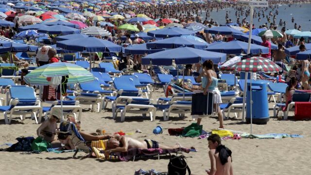 Imagen de la playa de Benidorm