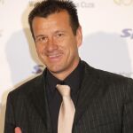 Dunga, de 50 años, regresa al banquillo de Brasil cuatro años después de salir por la puerta de atrás, con la eliminación en los cuartos de final del Mundial de Sudáfrica 2010
