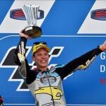 Tito Rabat se «comió» a Zarco en Mugello