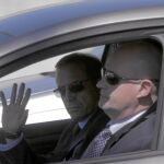 Pamies (der.), junto a Ballesteros, a quien Interior ha «jubilado»
