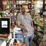 «Con las elecciones se ha reeditado toda la poesía de García Montero»