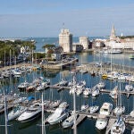 El puerto antiguo de La Rohelle es un lugar emblemático de la región Poitou-Charentes