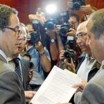 El tripartito insta a la Fiscalía a investigar si CDC se financió de forma irregular