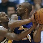 Bryant se recupera y pone a Lakers a un triunfo de la siguiente ronda