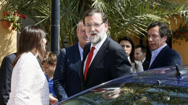 Rajoy junto al presidente de la Generelitat, Alberto Fabra la alcaldesa de Elche, Mercedes Alonso y el vicesecretario general de Organización del PP, Carlos Floriano