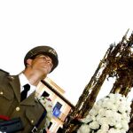 Miembros del Ejército acompañan hoy a la Custodia en la procesión del Corpus Christi
