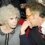 La Duquesa de Alba con su pareja, Alfonso Díez