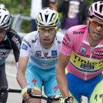 Alberto Contador con la maglia rosa.