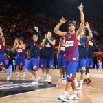Los jugadores del BArça celebran la victoria