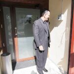 Emilio Carrillo consuma su última dimisión con dardos a Monteseirín