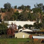 Hallan en California una casa repleta de productos químicos para fabricar bombas