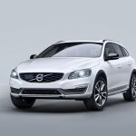 Este modelo tiene rivales como el Audi A4 Allroad o el Volkswagen Passat Alltrack.
