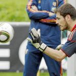 Casillas, en la encrucijada