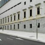 La remodelación ha permitido ampliar la acera del Congreso de los Diputados hasta los 16 metros