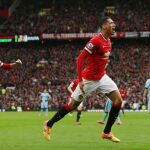 Chris Smalling puso la puntilla y marcó el cuarto gol
