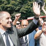 Camps niega haber recibido trajes o que influyera en contratos