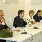 El alcalde Francisco Jódar (segundo izquierda) dió la bienvenida a los estudiantes del Campus