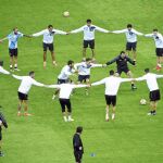 El Sevilla, en el entrenamiento de ayer en el Estadio Nacional de Varsovia