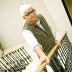 Amitav Ghosh: «Aquí el opio del pueblo es el fútbol»