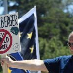 Zapatero habla de Economía; el club Bilderberg escucha