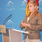 La portavoz del Gobierno regional, María Pedro Reverte, ayer durante su comparecencia en San Esteban