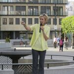La presidenta de UPyD, Rosa Díez, durante una intervención en una calle de Guadalajara