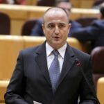 Industria propone subir un 4% el recibo de la luz a hogares y pymes a partir de junio
