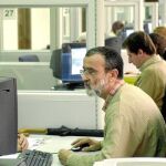 Al Ministerio de Educación y Ciencia han empezado a llegar los correos electrónicos firmados por el ministro Ángel Gabilondo