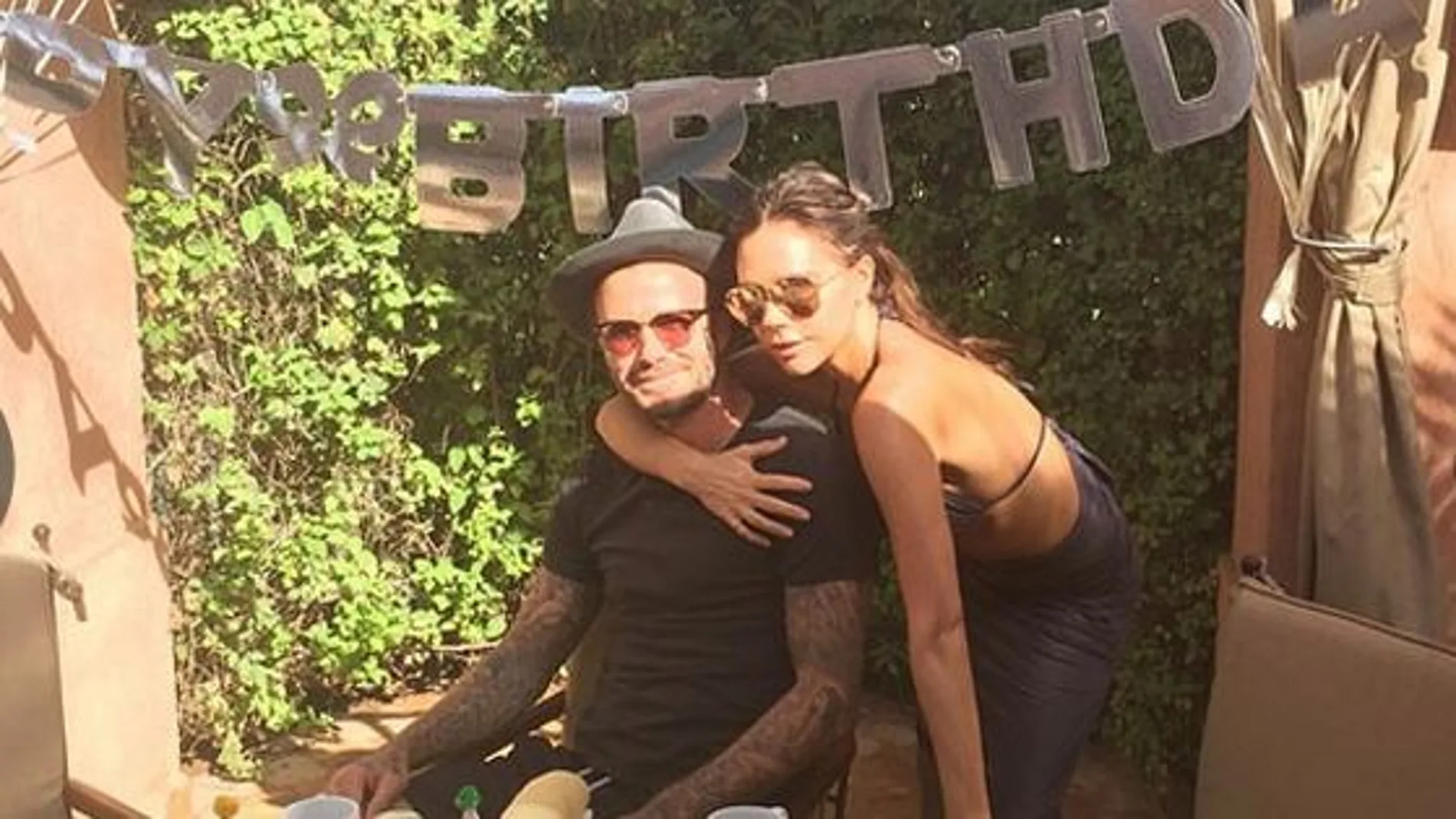 David Beckam recibe los mimos de Victoria
