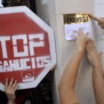 El Tribunal Constitucional ha aceptado el recurso del Gobierno de Mariano Rajoy contra la ley andaluza antidesahucios